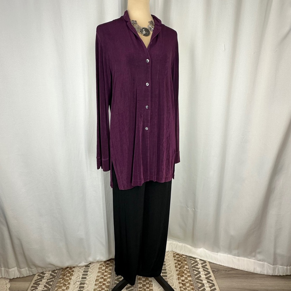 Chico's Travelers Size 1 M 2 Piece Plum Tunic Top Black Pants Stretch Set READ
